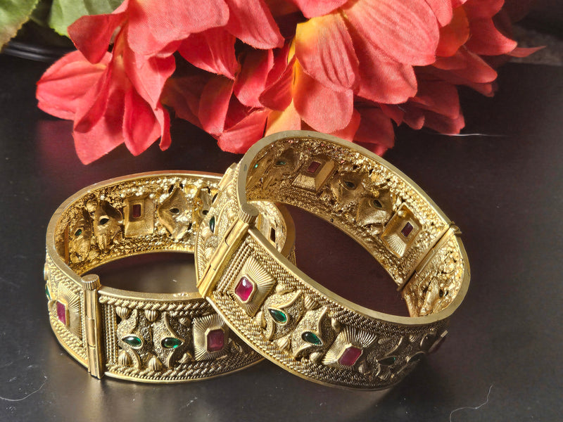 Gold-Plated Bangles Set – Design 08
