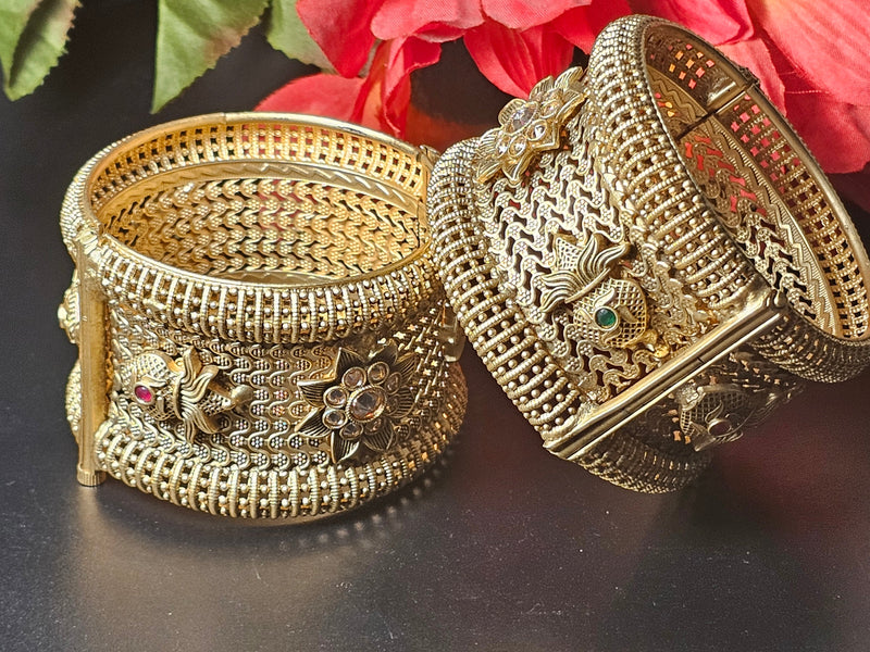 Gold-Plated Bangles Set – Design 09