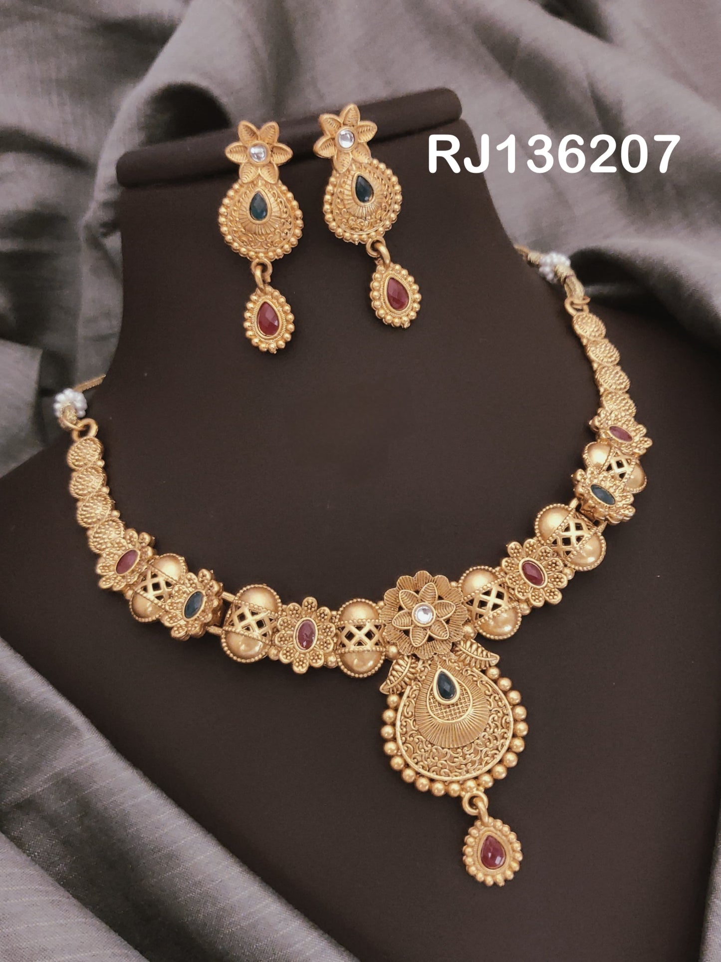 Gold Traditional Jewelry