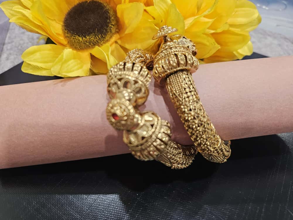 Gold-Plated & Rajwadi Bangles Set – Design 02