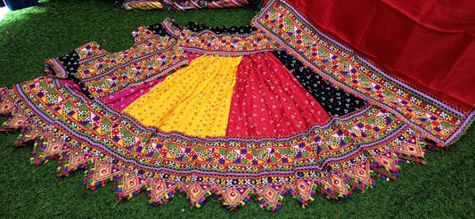 Pure Gujurati Bandani Lehenga