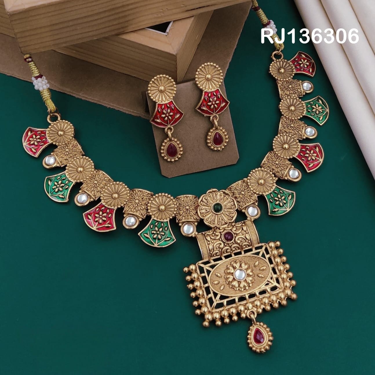 Gold Traditional Jewelry